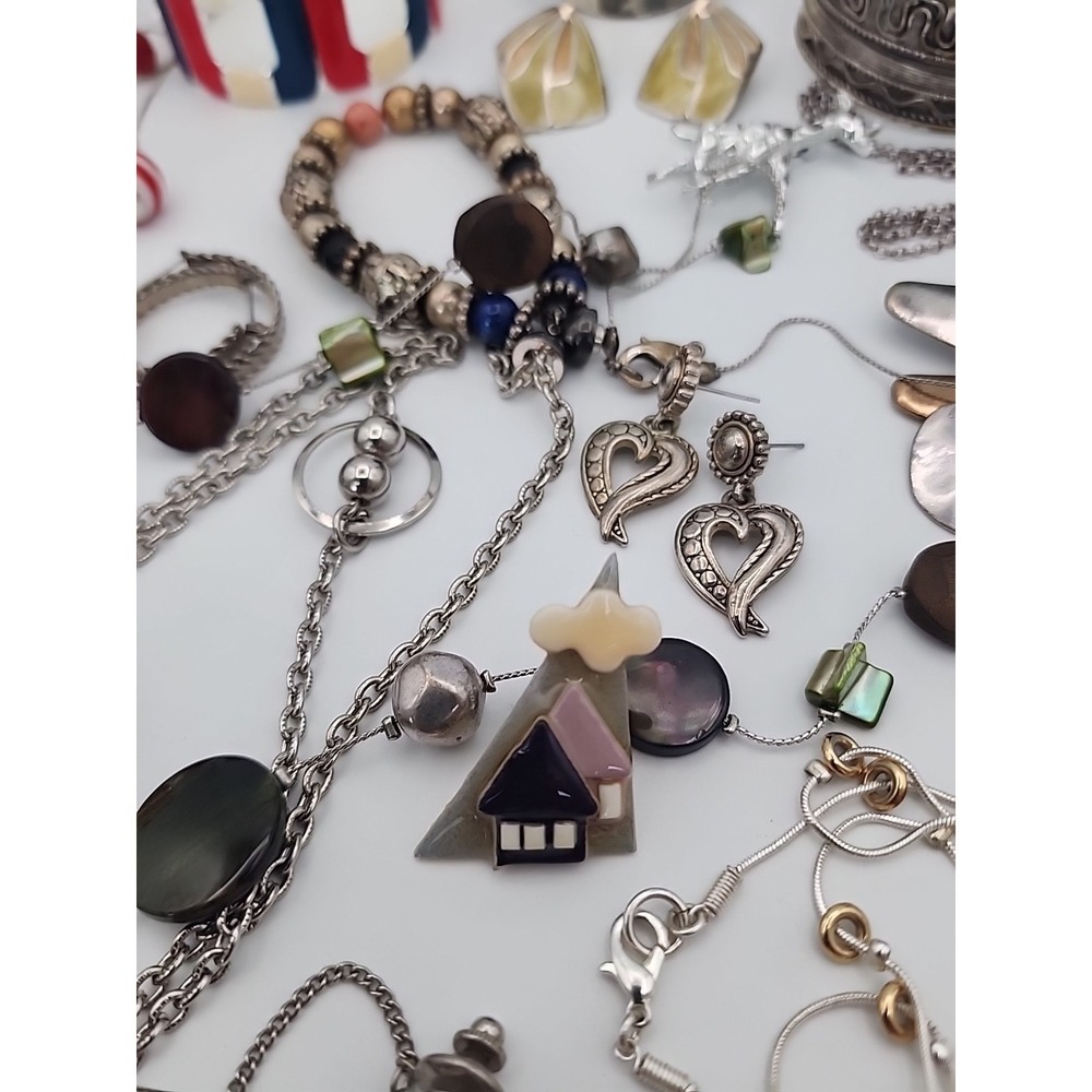 Vintage to Modern Costume Fashon Jewelry Lot Mixed Ethnic Beads 80s Charm Wear - Picture 8 of 16